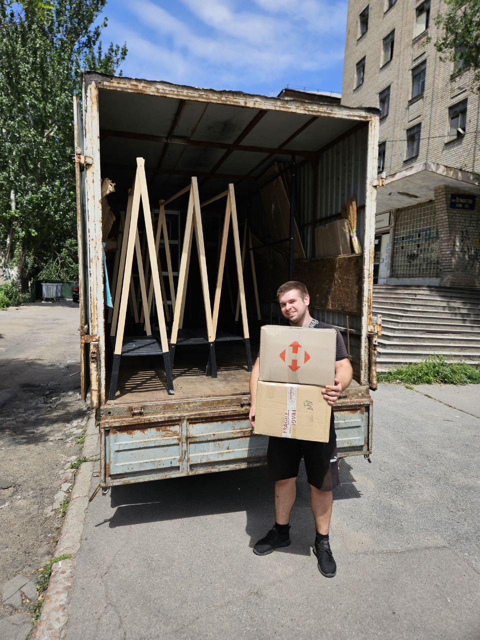 Грузоперевозки в Запорожье, Космический микрорайон